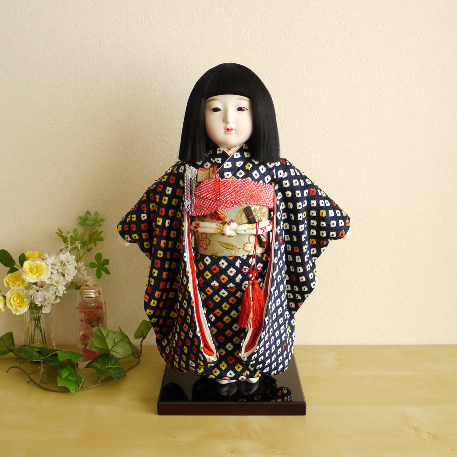 【増村限定品】元賀章介作 12号(尺二) 着尺 正絹 絞り染 紺色 越前塗台 市松人形 女の子 かわいい 上品 童 国産 雛人形