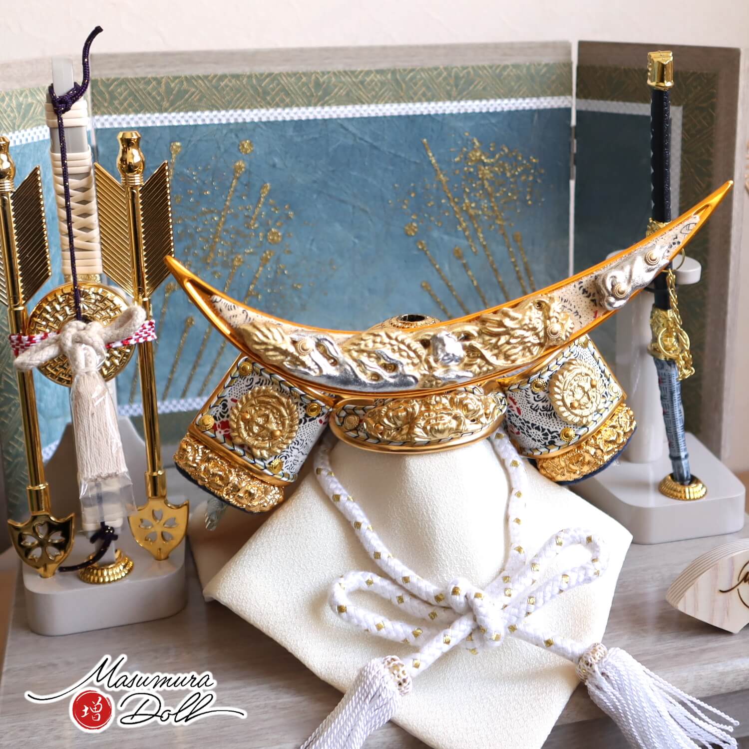 五月人形　兜　Samurai helmet 伊達政宗兜　最終価格 五月人形兜Samurai helmet 伊達政宗兜最終価格