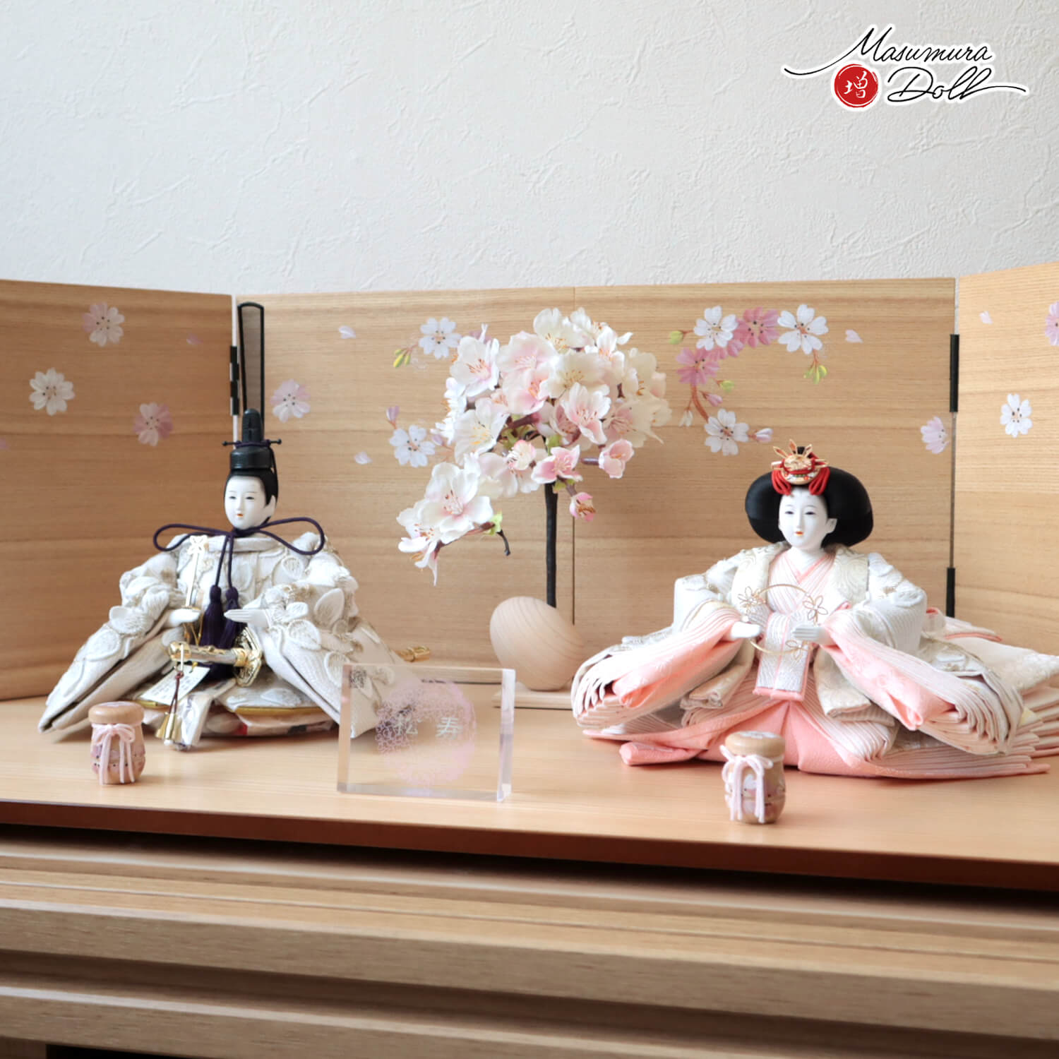 【ひなひな】　クワトロオット　チャームセット 雛人形 美奏 あわいろ リース cuna select限定 雛揃 淡色｜出産祝い