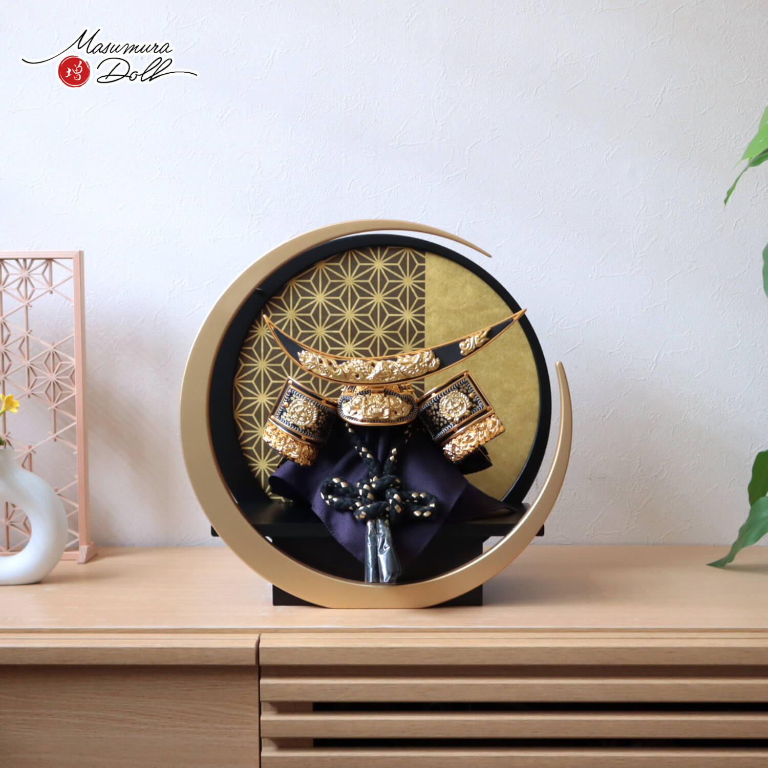 ●期間限定価格●特級品●伊達政宗五月人形大将飾り●インテリア 五月人形 兜平台飾りセット【P92005】弦月兜 伊達政宗の旗 | 職人