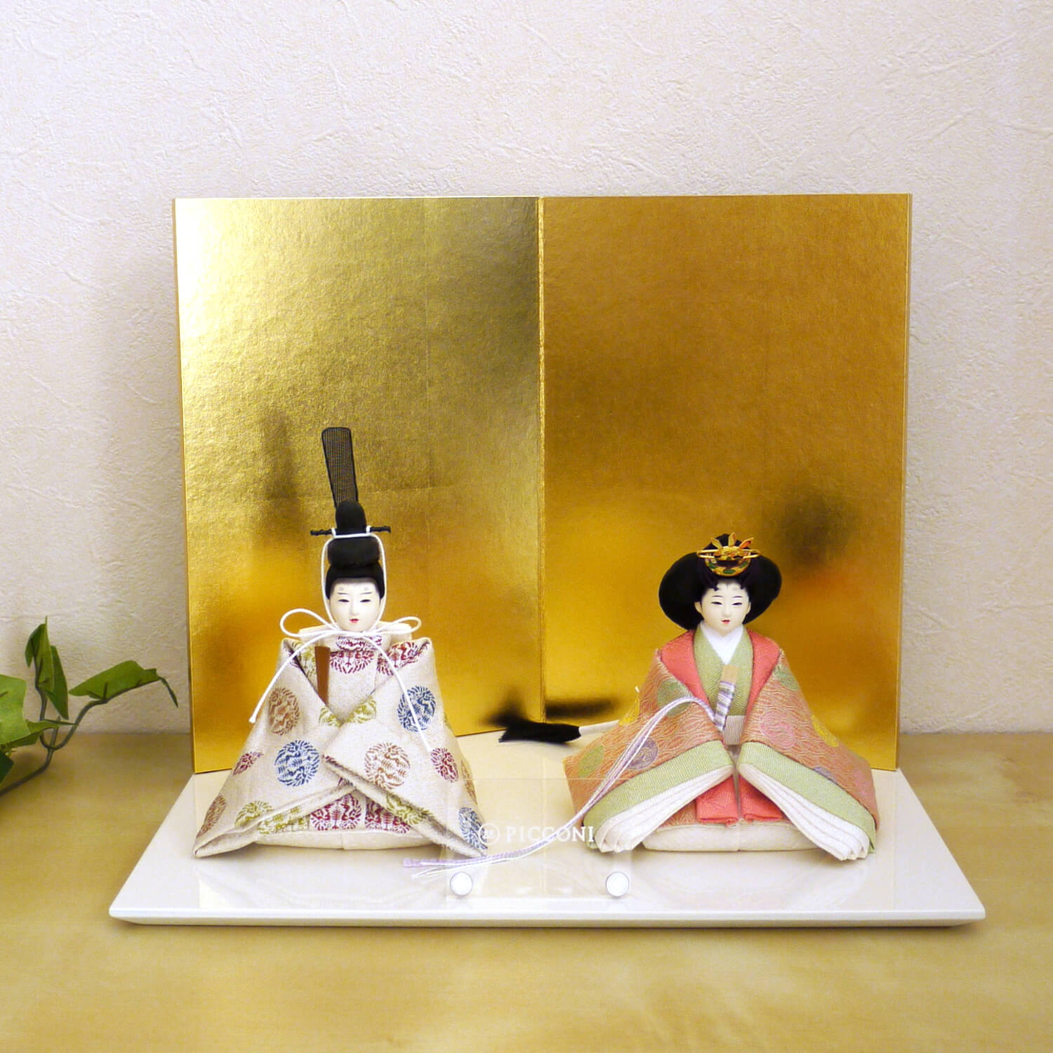 増村限定品】小西実作 PICCONI 柚-ゆず- Rinおすべらかし 京製正絹西陣織 国産箔押屏風 越前塗アイボリー平台 ひな人形 雛人形 京人形  ピッコニ ぴっこに ひな人形 五月人形の増村人形店