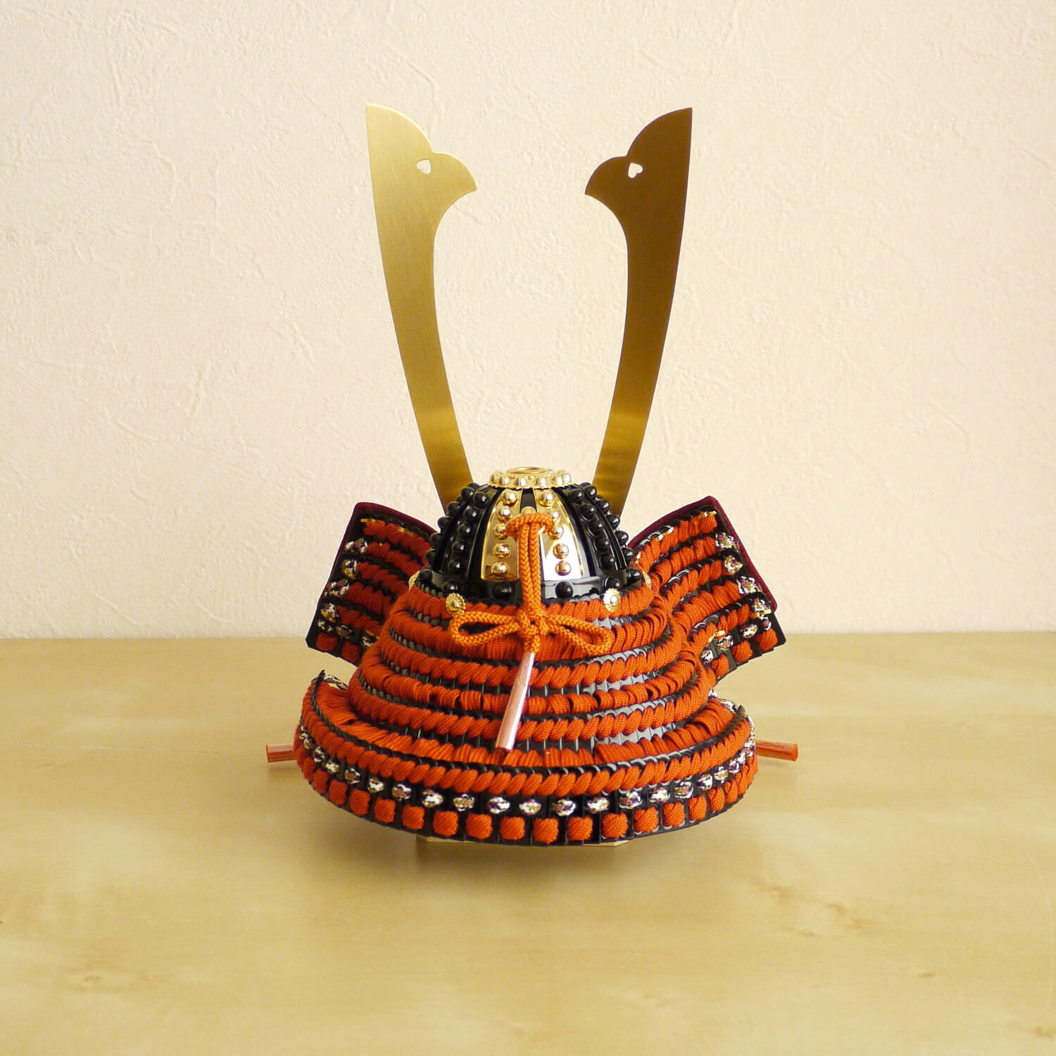 伝統工芸士・東京都名誉都民 加藤一冑作 四分の一 長鍬形 朱赤糸縅兜